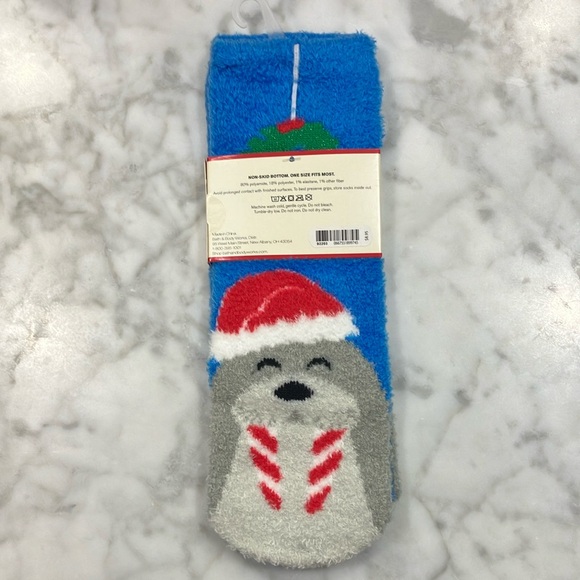 Bath & Body Works Cozies comfort fuzzy Socks walrus Christmas holiday non skid - Picture 4 of 6